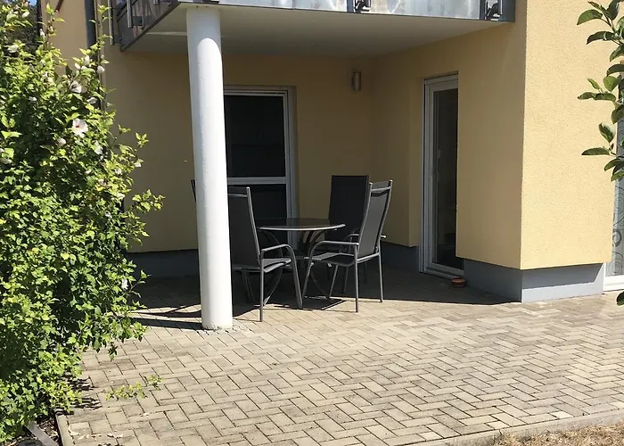 Im Weinbergweg 아파트 *